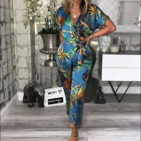 Zara silk jumpsuit xs nwt - Picture 13 of 13